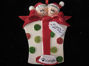 Gift box Couple with a Dog Personalized Christmas Ornament